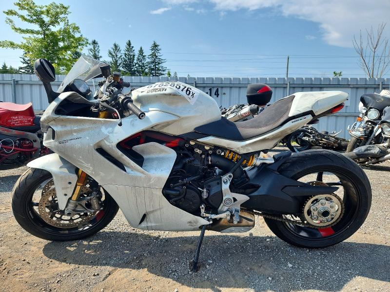 2022 Ducati Supersport VIN ZDMVABDS8NB003948 COPART salvage auction — BURN, On - Permit No Brand - Unfit, sold $6,200 on 2026-08-04 (photo 3)