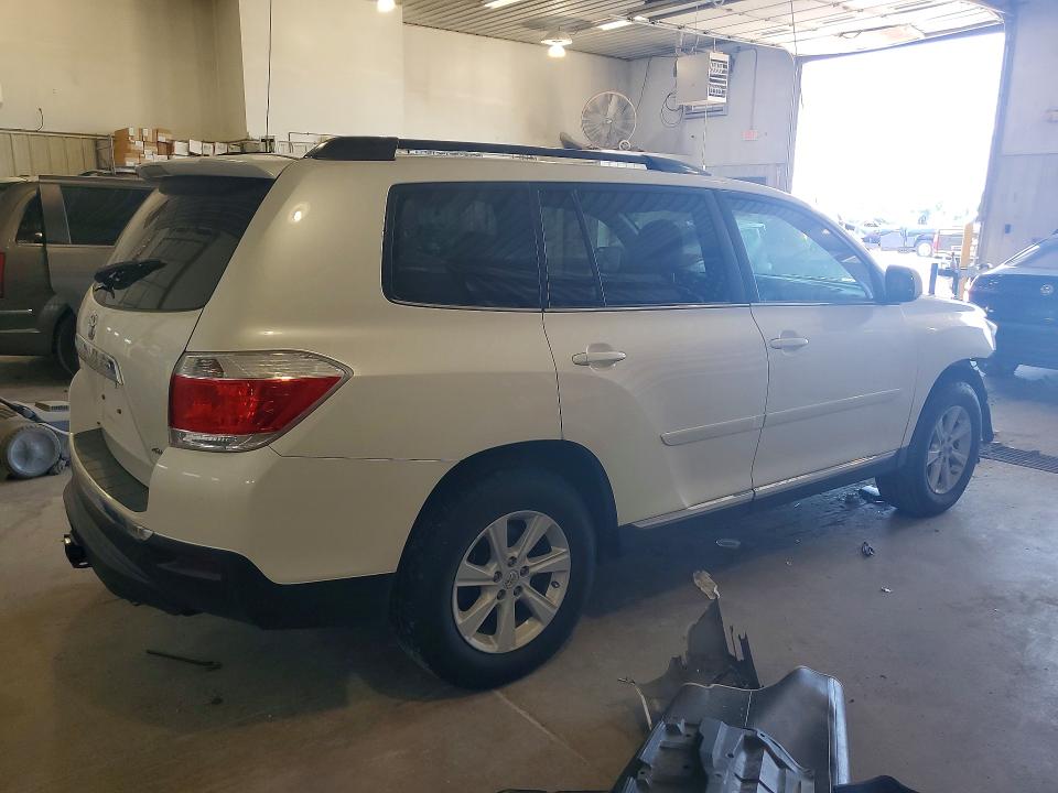 2013 Toyota Highlander VIN 5TDBK3EH5DS229988 COPART salvage auction — FRONT END, Mo - Salvage Certificate Of Title, sold $70 on 2026-07-28 (photo 3)