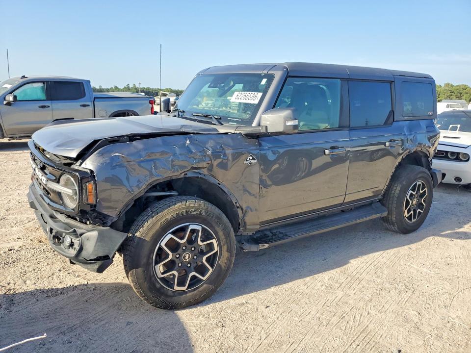 2024 Ford Bronco VIN 1FMDE8BHXRLA46687 COPART salvage auction — SIDE, Tx - Certificate Of Title, sold $17,400 on 2026-07-28 (photo 1)