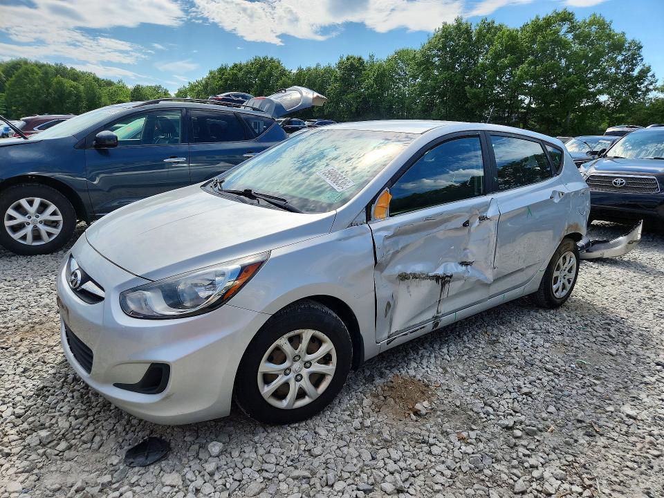 2014 Hyundai Accent VIN KMHCT5AE2EU189712 COPART salvage auction — SIDE, Ma - Cert Of Title-Reconstrctd Coll, sold $125 on 2026-07-29 (photo 1)