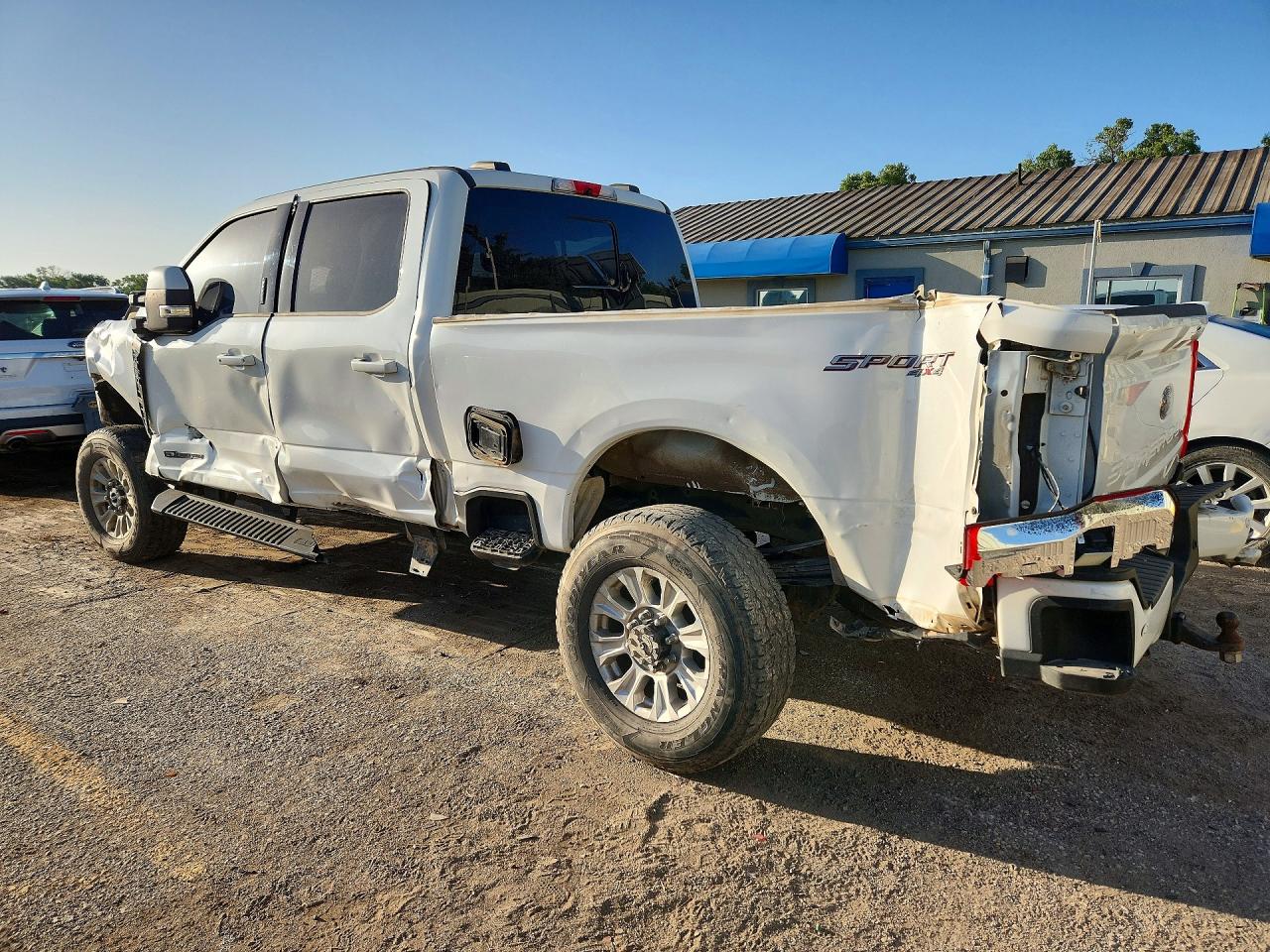 2023 Ford F350 VIN 1FT8W3BT2PEC45583 COPART salvage auction — Front End, KS - CERT OF TITLE-SALVAGE, sold $14,200 on 2026-09-04 (photo 2)