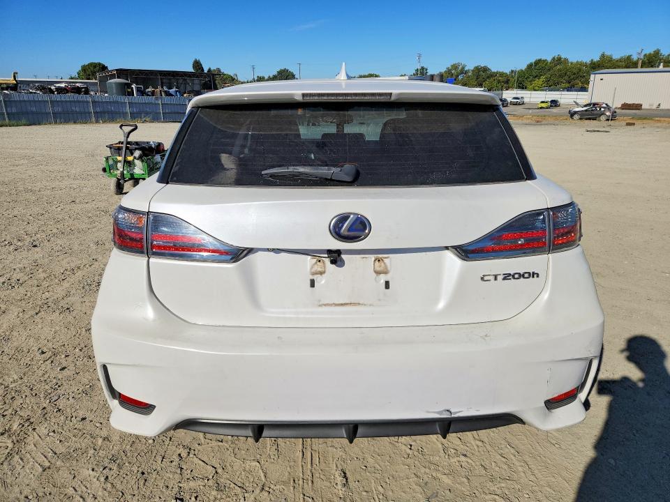 2014 Lexus Ct VIN JTHKD5BH6E2208777 COPART salvage auction — FRONT END, Ca - Salvage Certificate, sold $2,100 on 2026-07-30 (photo 6)