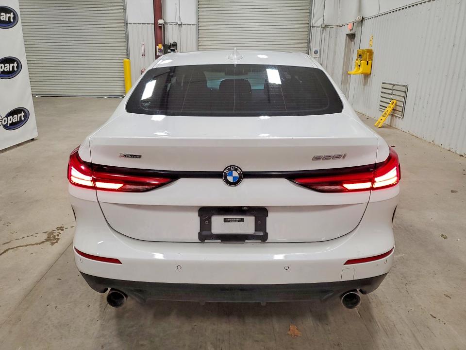 2021 BMW 2er VIN WBA73AK09M7J03467 COPART salvage auction — FRONT END, Tx - Dlr Only Salvage Title, sold $3,800 on 2026-08-06 (photo 6)