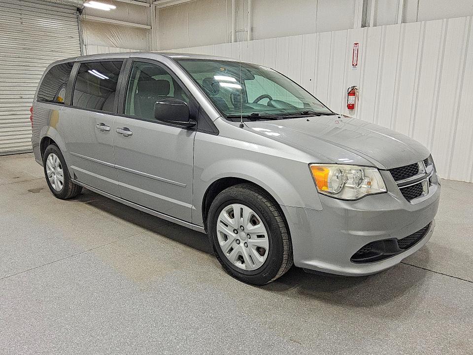 2016 Dodge Grand caravan VIN 2C4RDGBG1GR264746 COPART salvage auction — NORMAL WEAR, AZ - CERTIFICATE OF TITLE, sold $925 on 2026-07-23 (photo 4)
