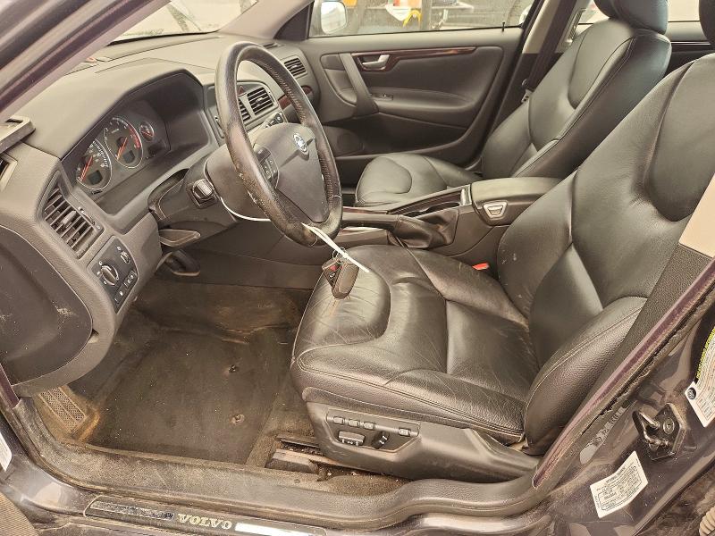 2006 Volvo S60 VIN YV1RH592762503730 COPART salvage auction — NORMAL WEAR, ME - CERTIFICATE OF TITLE, sold $325 on 2026-07-24 (photo 7)