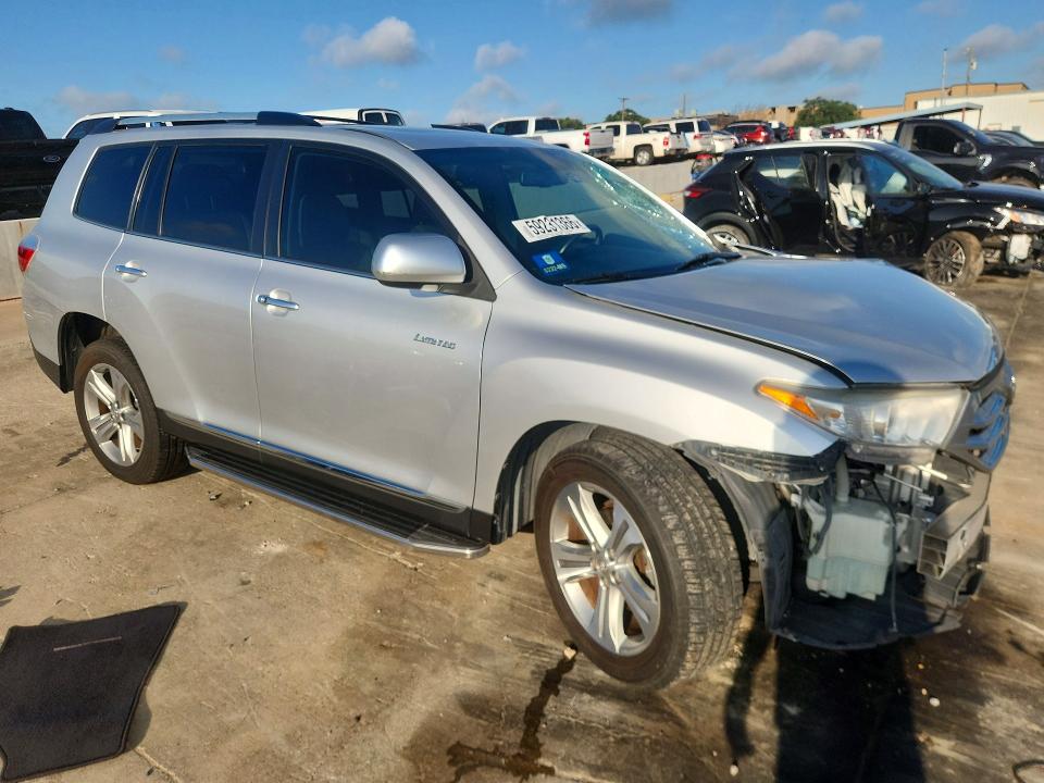 2013 Toyota Highlander VIN 5TDYK3EH9DS112585 COPART salvage auction — FRONT END, Tx - Salvage Vehicle Title, sold $4,700 on 2026-07-13 (photo 4)