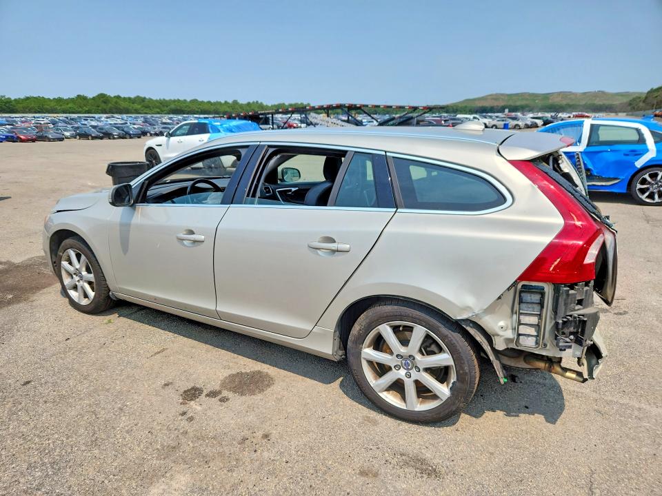 2017 Volvo V60 VIN YV140MEK9H1333302 COPART salvage auction — REAR END, NY - MV-907A SALVAGE CERTIFICATE, sold $225 on 2026-08-03 (photo 2)