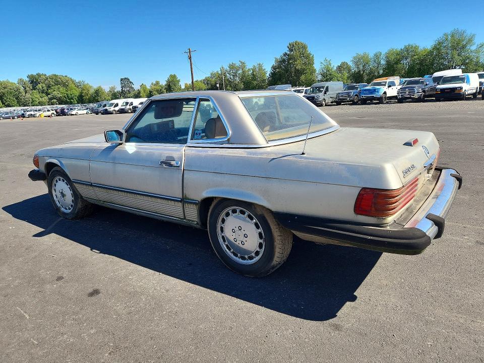 1988 Mercedes-benz 560 VIN WDBBA48D9JA088576 COPART salvage auction — MECHANICAL, WA - NON PUBLIC CLEAN TITLE, sold $975 on 2026-07-27 (photo 2)