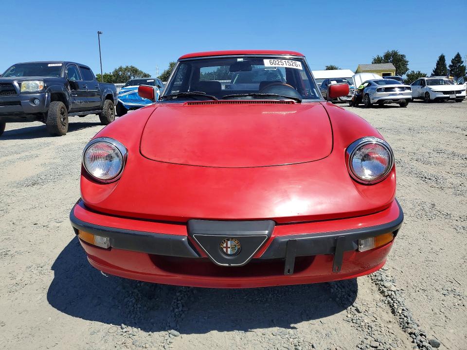 1987 Alfa romeo Spider VIN ZARBA5566H1053040 COPART salvage auction — MECHANICAL, CA - DIS/DLR/EXP ONLY CLEAN TITLE, sold $4,000 on 2026-07-09 (photo 5)