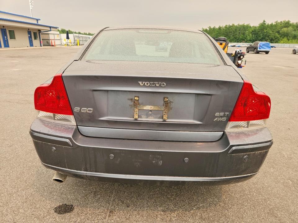 2006 Volvo S60 VIN YV1RH592762503730 COPART salvage auction — NORMAL WEAR, ME - CERTIFICATE OF TITLE, sold $325 on 2026-07-24 (photo 6)
