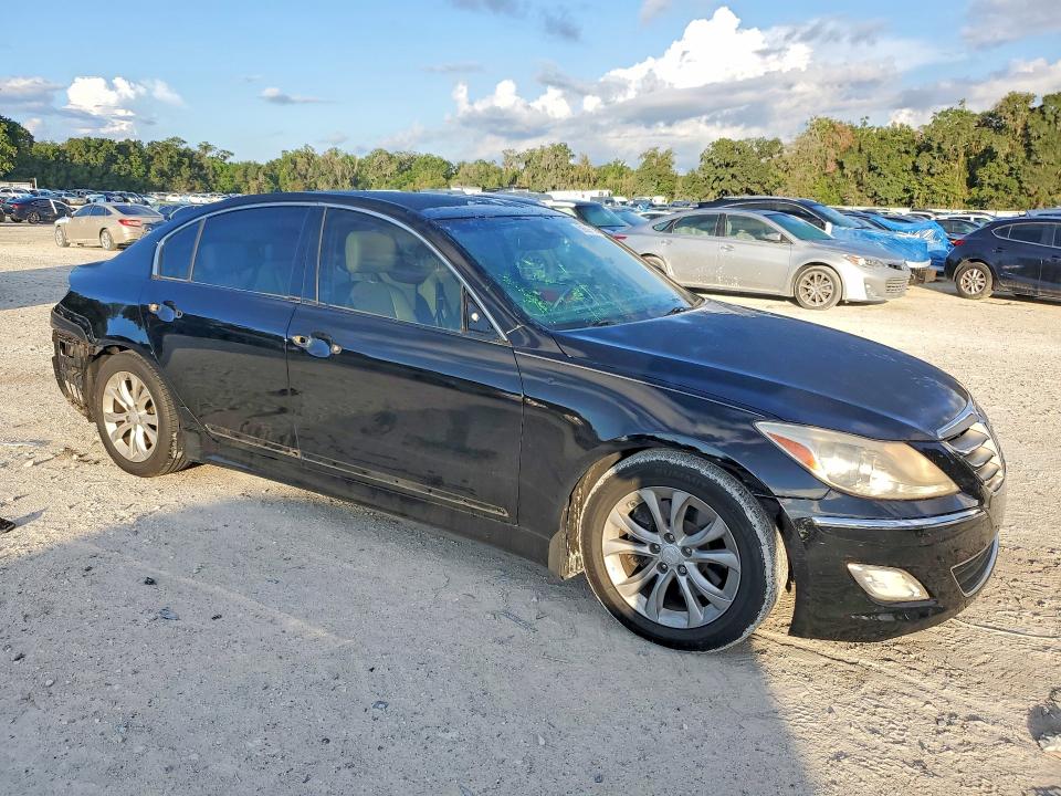 2013 Hyundai Genesis VIN KMHGC4DD5DU246515 COPART salvage auction — REAR END, Fl - Cert Of Title Slvg Rebuildable, sold $375 on 2026-07-21 (photo 4)