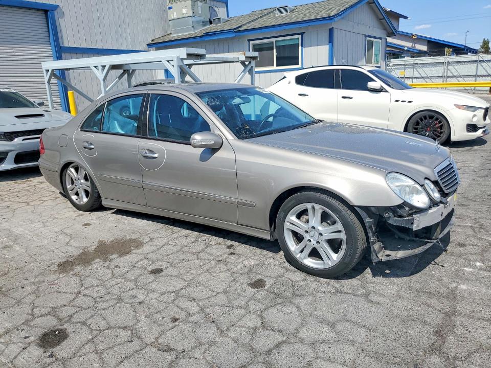 2005 Mercedes-benz E-klasse VIN WDBUF70JX5A728488 COPART salvage auction — FRONT END, Nv - Salvage Title, sold $2,300 on 2026-07-29 (photo 4)
