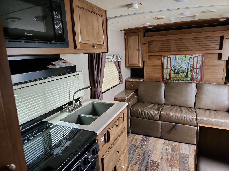 2017 Foresriver VIN 4X4TRLY26HD415400 COPART salvage auction — ROOF, IN - CERTIFICATE OF TITLE, sold $2,600 on 2026-09-01 (photo 7)