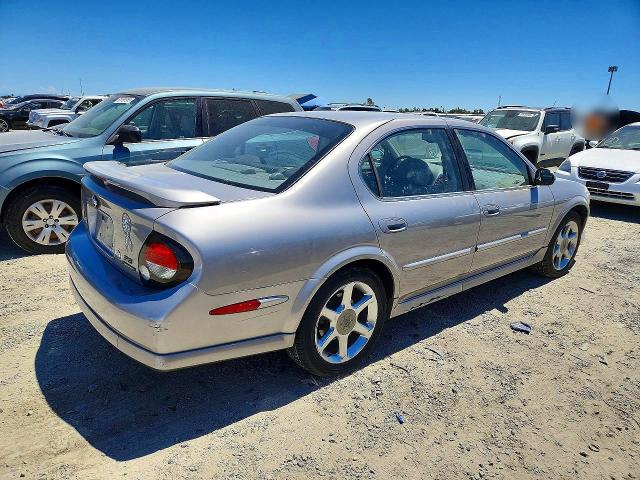 2001 Nissan Maxima VIN JN1CA31A21T107766 COPART salvage auction — NORMAL WEAR, Ca - Dis/Dlr/Exp Only Clean Title, sold $250 on 2026-07-28 (photo 3)