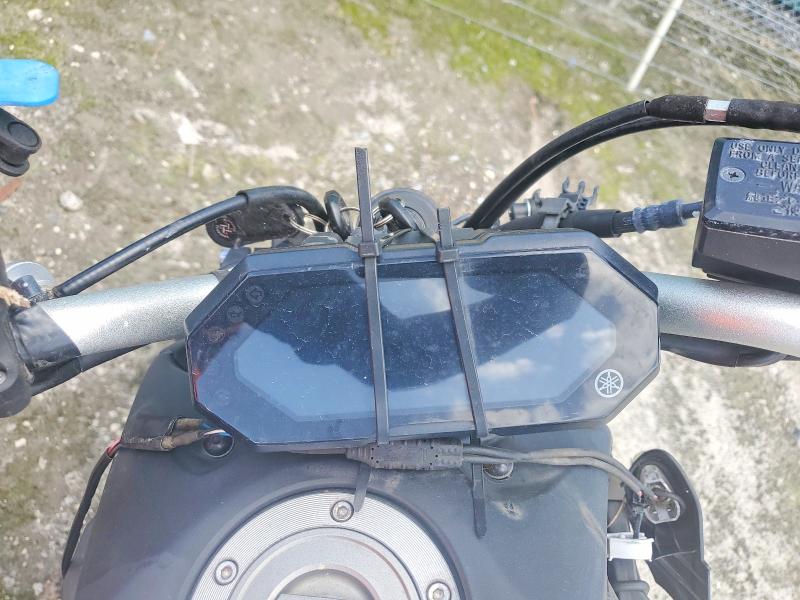 2022 Yamaha Mt07 VIN JYARM32EXNA003345 COPART salvage auction — ALL OVER, FL - CERTIFICATE OF TITLE, sold $80 on 2026-07-16 (photo 7)