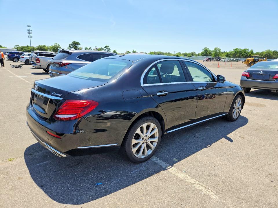 2018 Mercedes-benz E-klasse VIN WDDZF4KB4JA360255 COPART salvage auction — WATER/FLOOD, Ny - Mv907A-Flood Salvage, sold $5,000 on 2026-08-07 (photo 3)