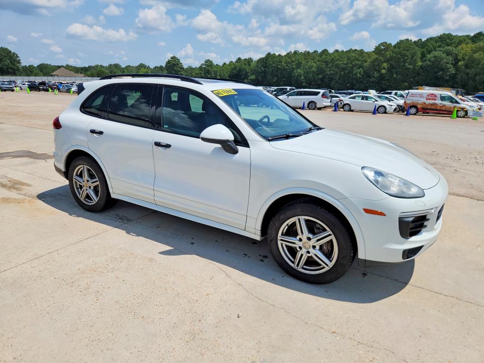 2018 Porsche Cayenne VIN WP1AA2A27JKA01793 COPART salvage auction — MINOR DENT/SCRATCHES, MS - CERTIFICATE OF TITLE, sold $9,000 on 2026-08-06 (photo 4)