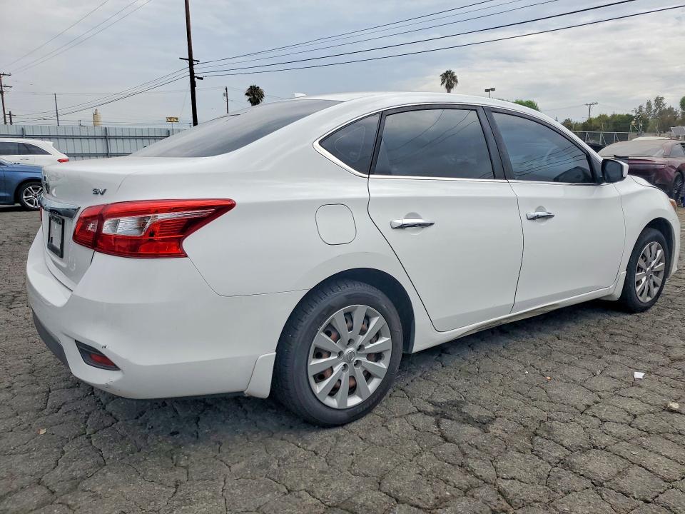 2017 Nissan Sentra VIN 3N1AB7AP6HY318311 COPART salvage auction — MINOR DENT/SCRATCHES, Ca - Dis/Dlr/Exp Only Clean Title, sold $1,800 on 2026-07-18 (photo 3)