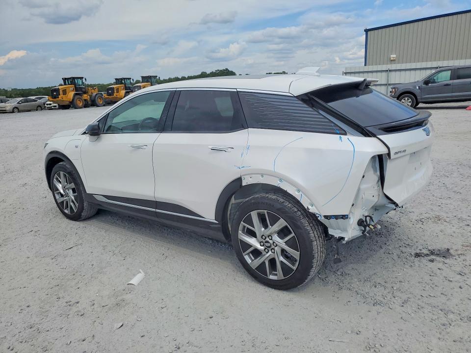 2025 Cadillac Optiq VIN 3GYK3DMR4SS216794 COPART salvage auction — REAR END, Nc - Salvage Certificate Of Title, sold $16,600 on 2026-08-19 (photo 2)