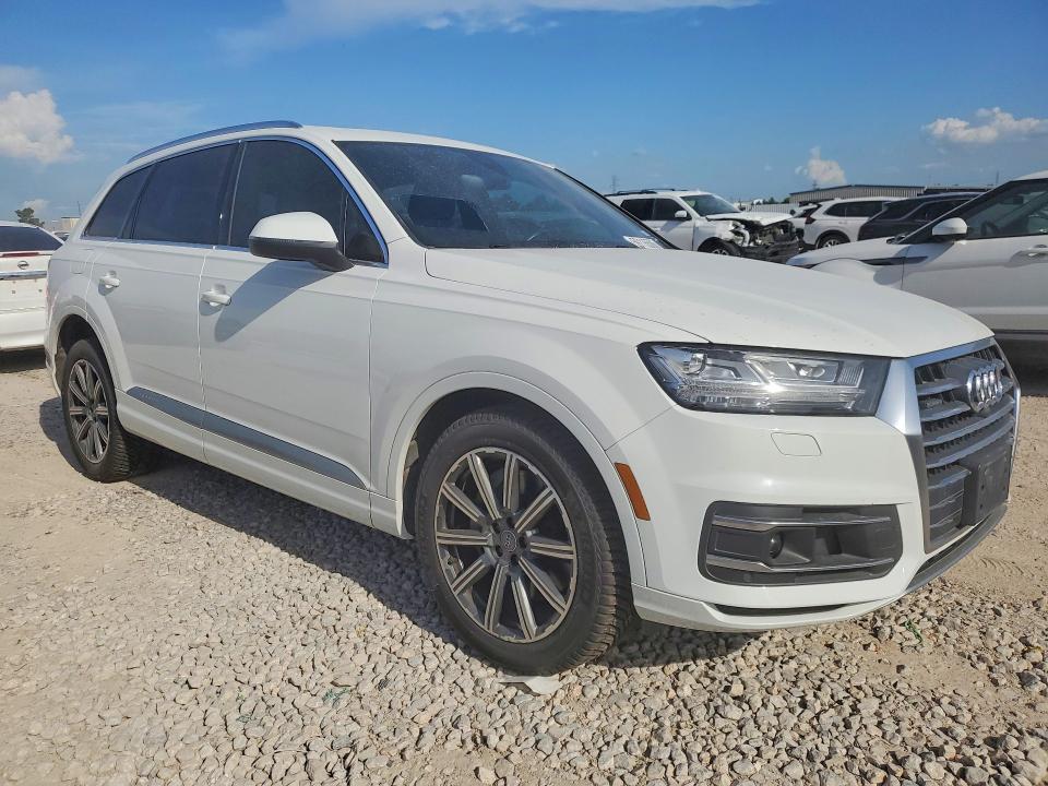 2017 Audi Q7 VIN WA1LAAF74HD039208 COPART salvage auction — UNDERCARRIAGE, Tx - Salvage Vehicle Title, sold $3,250 on 2026-07-21 (photo 4)