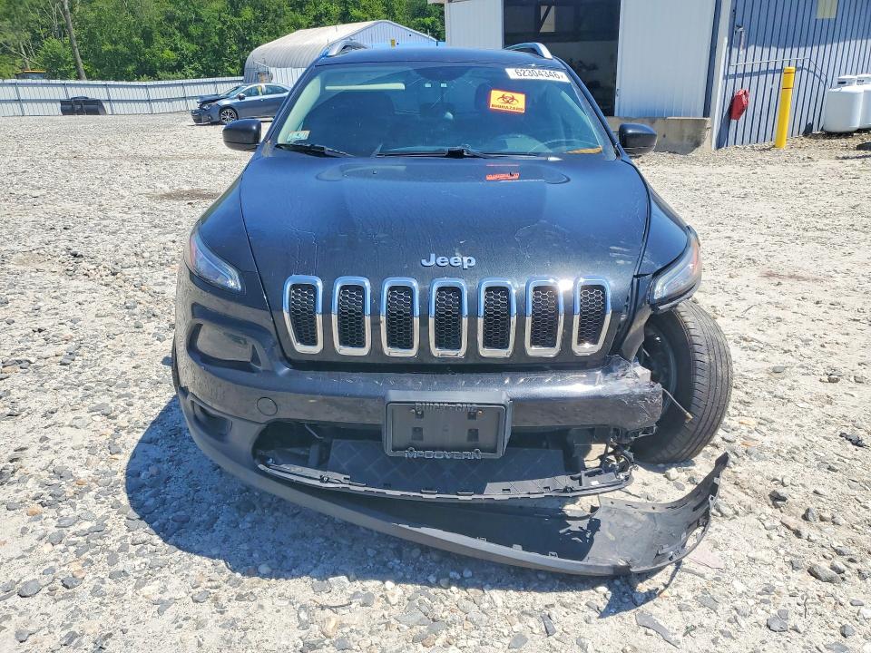 2015 Jeep Cherokee VIN 1C4PJMCB3FW588952 COPART salvage auction — FRONT END, MA - CERT OF TITLE-RECONSTRCTD COLL, sold $550 on 2026-08-14 (photo 5)