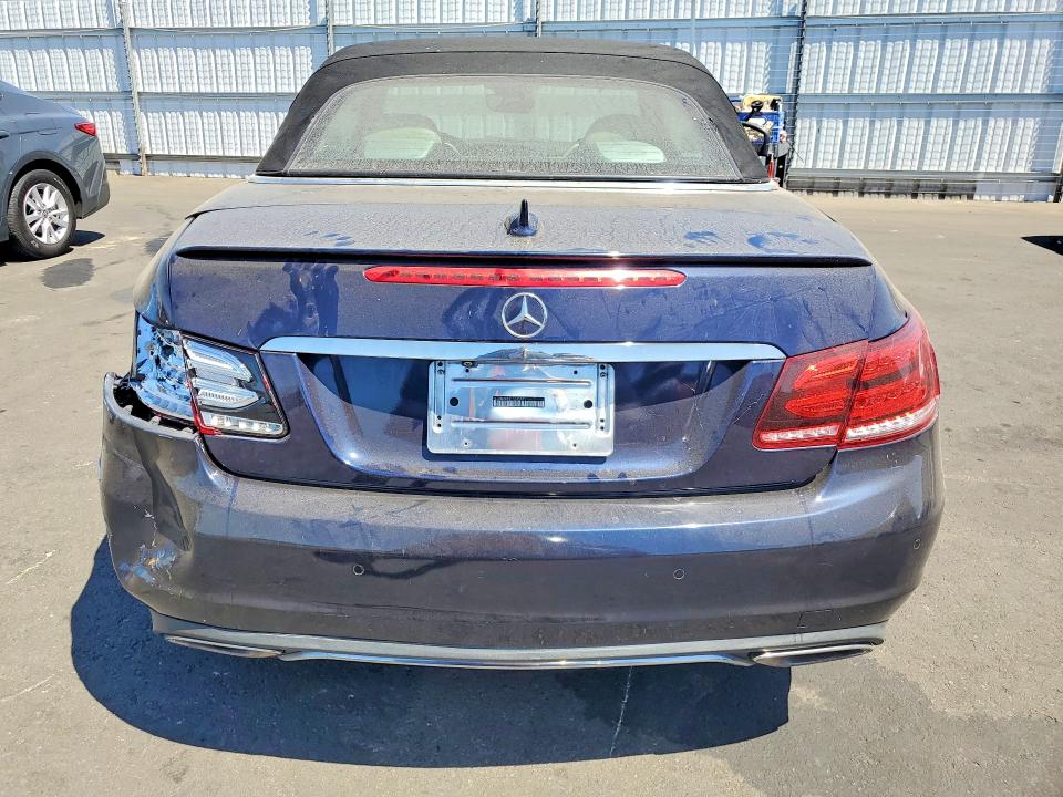 2014 Mercedes-benz E-klasse VIN WDDKK5KF4EF245542 COPART salvage auction — REAR END, Ca - Salvage Certificate, sold $1,850 on 2026-08-12 (photo 6)
