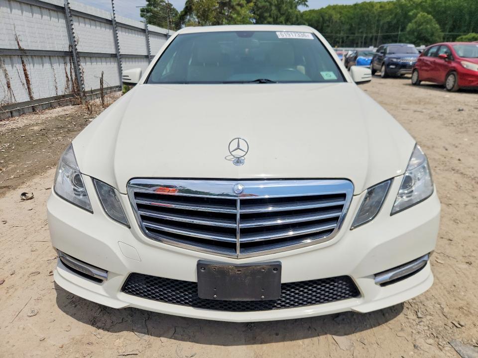 2012 Mercedes-benz E-klasse VIN WDDHF5KB6CA592358 COPART salvage auction — MINOR DENT/SCRATCHES, Va - Certificate Of Title, sold $3,108 on 2026-08-04 (photo 5)