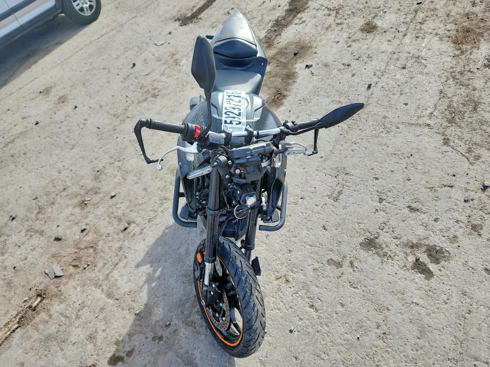 2023 Yamaha Mt-03 VIN MH3RH20Y5PK010735 COPART salvage auction — FRONT END, Ut - Salvage Certificate, sold $4 on 2026-07-30 (photo 2)