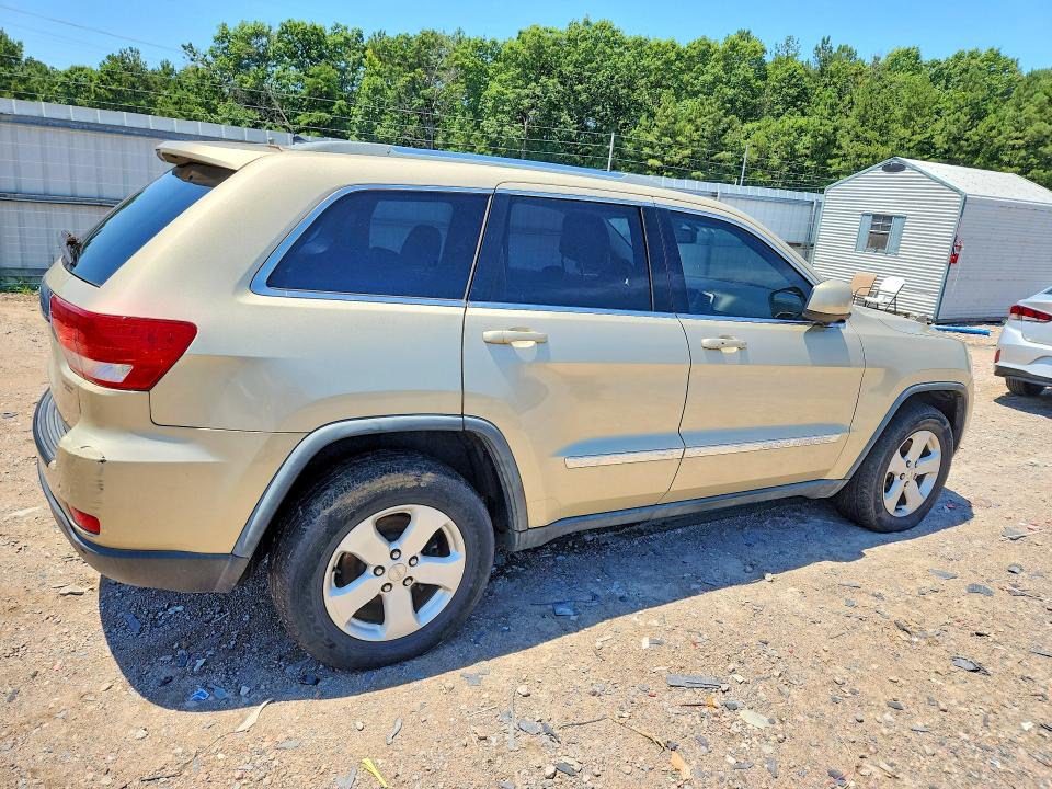 2012 Jeep Grand cherokee VIN 1C4RJFAG7CC132968 COPART salvage auction — NORMAL WEAR, VA - CERTIFICATE OF TITLE, sold $1,650 on 2026-08-01 (photo 3)
