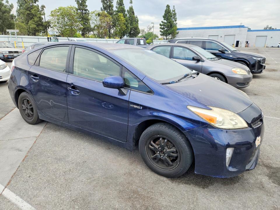 2014 Toyota Prius VIN JTDKN3DU8E0358012 COPART salvage auction — MINOR DENT/SCRATCHES, Ca - Cert Of Title-Salvaged, sold $725 on 2026-07-16 (photo 4)