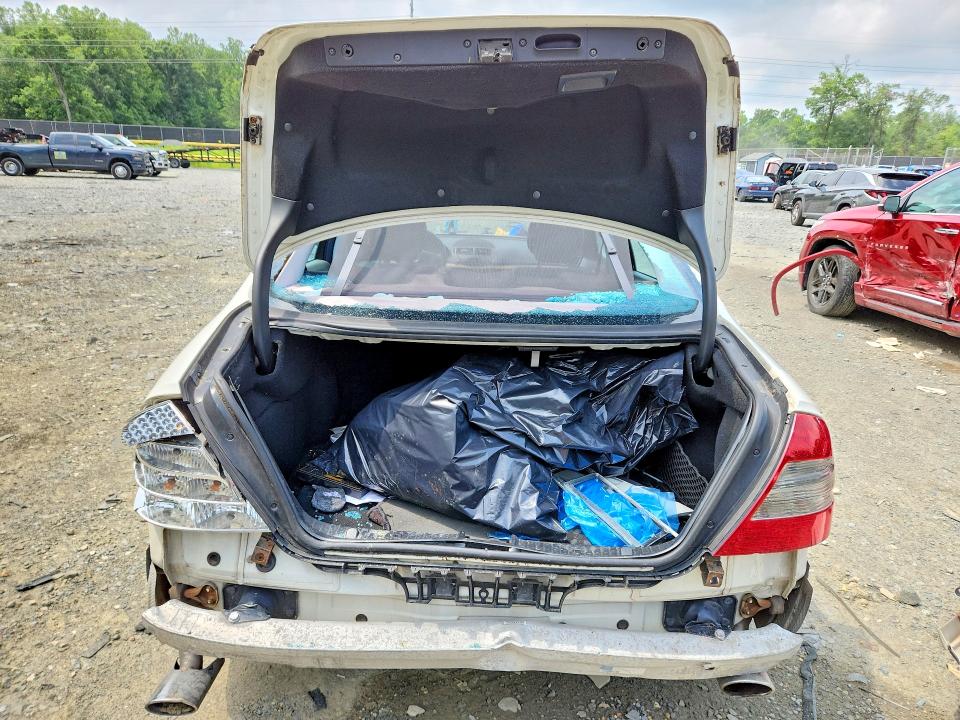 2009 Mercedes-benz E-klasse VIN WDBUF87X29B385854 COPART salvage auction — REAR END, Md - Cert Of Salvage > 75% Damage, sold $200 on 2026-07-14 (photo 6)
