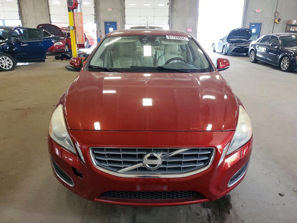 2013 Volvo S60 VIN YV1612FS7D2189455 COPART salvage auction — MINOR DENT/SCRATCHES, Salvage Title, sold $550 on 2026-07-28 (photo 5)