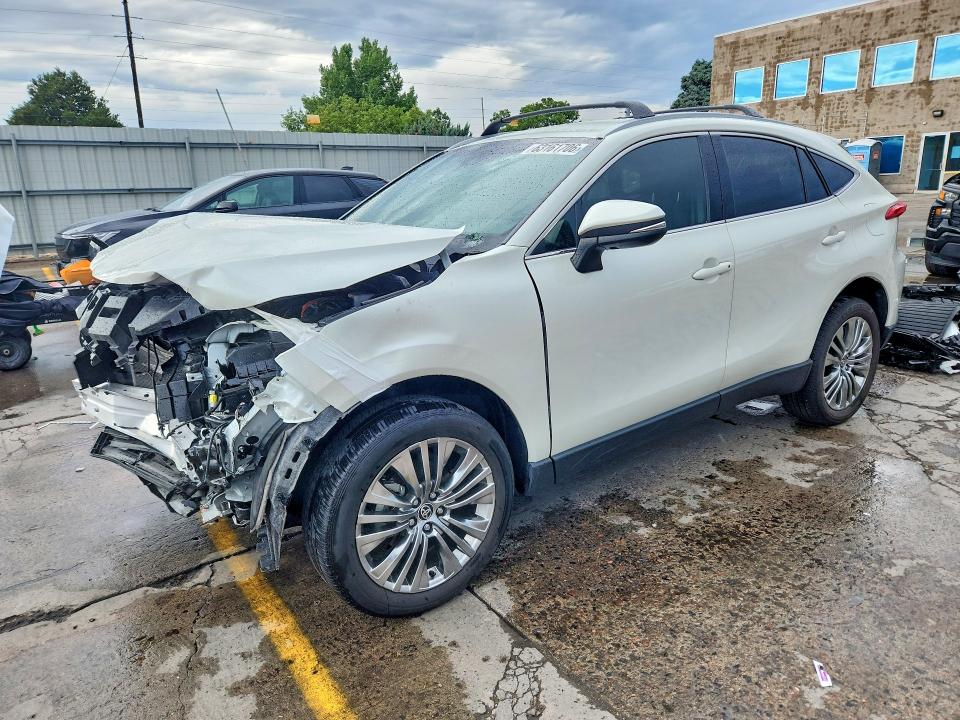 2022 Toyota Venza VIN JTEAAAAH6NJ109734 COPART salvage auction — FRONT END, Salvage Title, sold $11,900 on 2026-08-24 (photo 1)