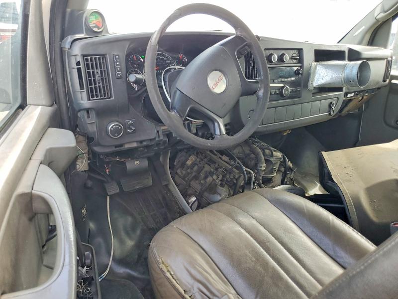 2010 Gmc Savana VIN 1GD1G2AAXA1902407 COPART salvage auction — MECHANICAL, Az - Certificate Of Title, sold $650 on 2026-08-02 (photo 8)