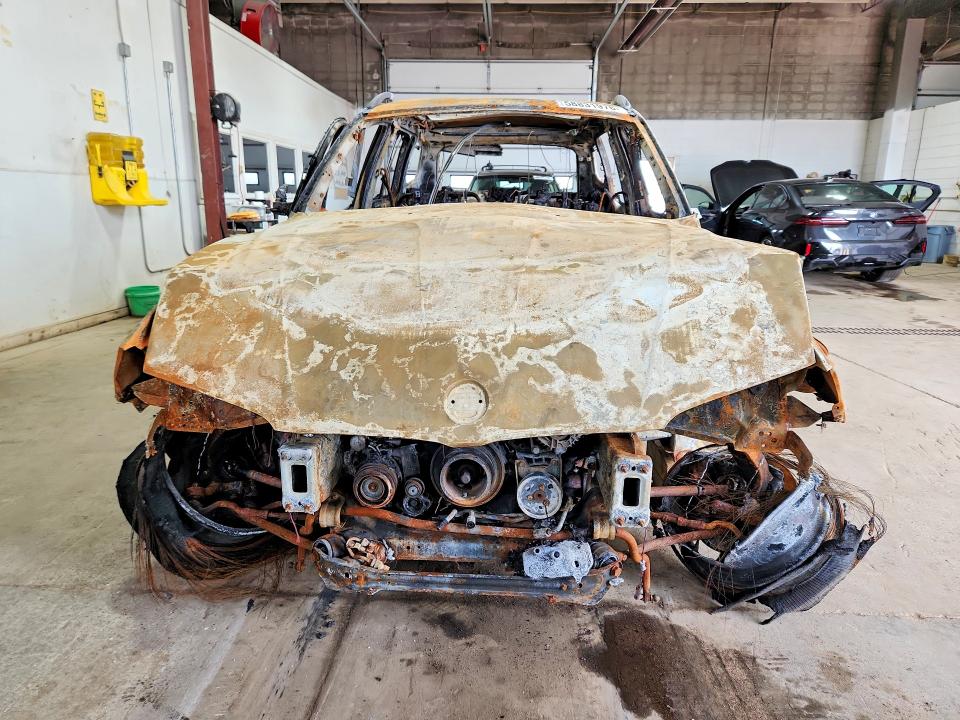 2006 BMW X3 VIN WBXPA934X6WD30870 COPART salvage auction — BURN, Mn - Cert Of Title-Prior Salvage, sold $250 on 2026-07-21 (photo 5)