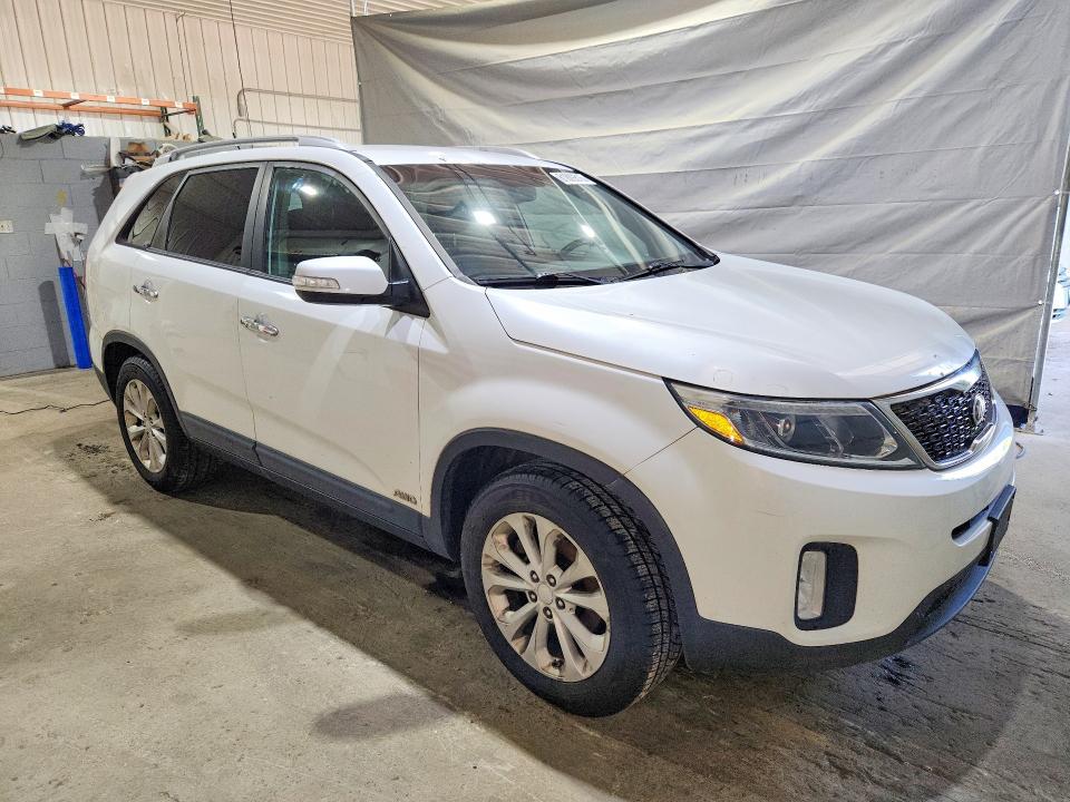 2015 Kia Sorento VIN 5XYKUDA7XFG562698 COPART salvage auction — MECHANICAL, Nh - Certificate Of Title, sold $90 on 2026-07-28 (photo 4)