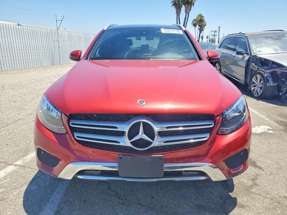 2018 Mercedes-benz Glc VIN WDC0G4JBXJV097838 COPART salvage auction — NORMAL WEAR, Ca - Dis/Dlr/Exp App For Dup Clean, sold $3,200 on 2026-07-17 (photo 5)