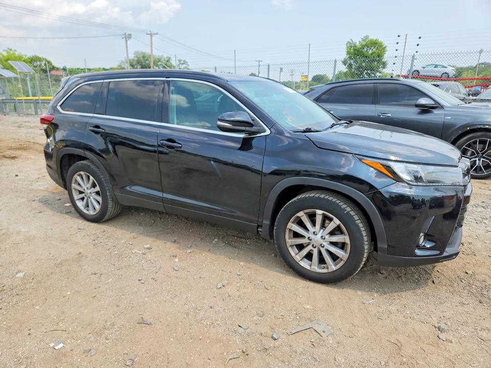 2019 Toyota Highlander VIN 5TDJZRFH5KS563380 COPART salvage auction — MINOR DENT/SCRATCHES, Pa - Certificate Of Salvage, sold $7,700 on 2026-07-30 (photo 4)