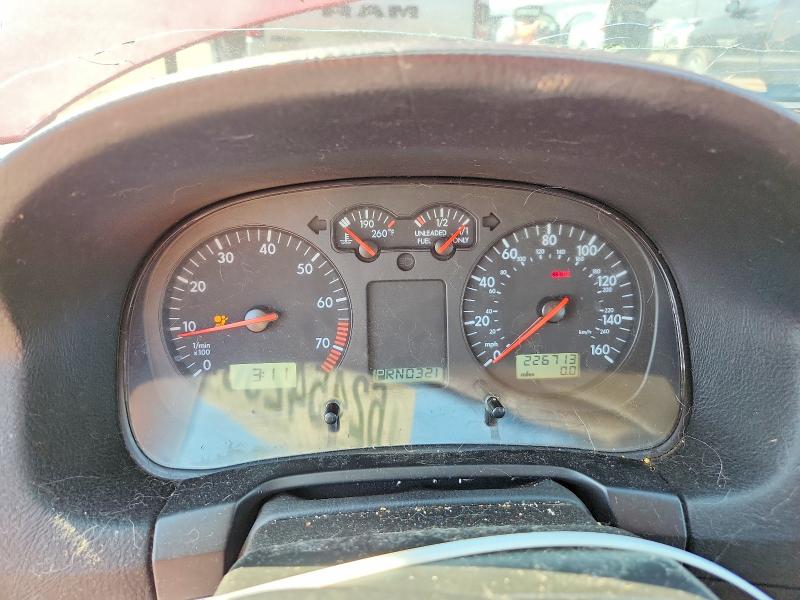 1999 Volkswagen Jetta VIN 3VWSC29M0XM067719 COPART salvage auction — FRONT END, Mt - Certificate Of Title, sold $200 on 2026-08-04 (photo 9)