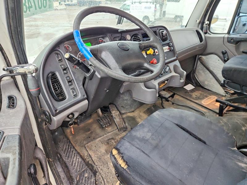 2016 Freightliner M2 VIN 1FVACYCY5GHHH2987 COPART salvage auction — MINOR DENT/SCRATCHES, TX - CERTIFICATE OF TITLE, sold $30,000 on 2026-09-22 (photo 8)