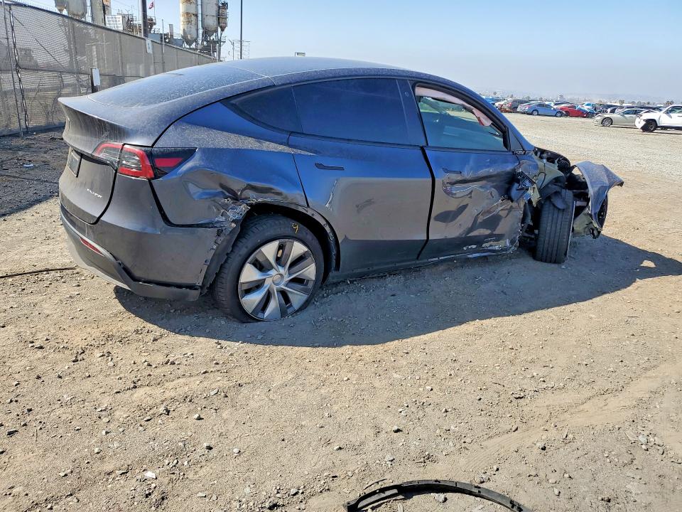 2023 Tesla Model y VIN 7SAYGDEE4PA113102 COPART salvage auction — FRONT END, Ca - Salvage Certificate, sold $8,100 on 2026-08-28 (photo 3)