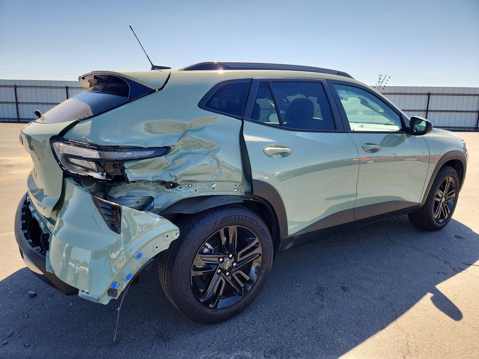 2025 Chevrolet Trax VIN KL77LKEP9SC342312 COPART salvage auction — REAR END, CA - SALVAGE CERTIFICATE, sold $7,200 on 2026-08-27 (photo 3)