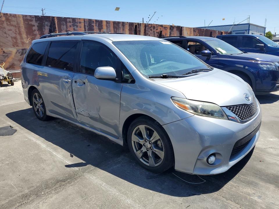 2017 Toyota Sienna VIN 5TDXZ3DC9HS852804 COPART salvage auction — SIDE, Ca - Salvage Certificate, sold $4,000 on 2026-08-25 (photo 4)