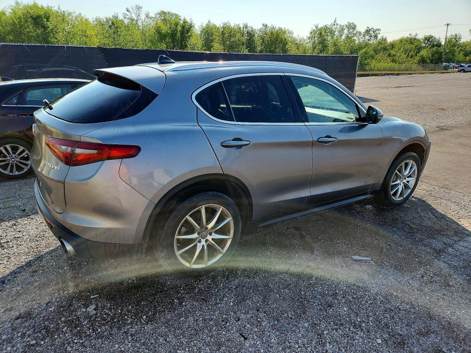 2018 Alfa romeo Stelvio VIN ZASFAKBNXJ7B71902 COPART salvage auction — FRONT END, Wv - Certificate Of Title, sold $4,400 on 2026-08-07 (photo 3)