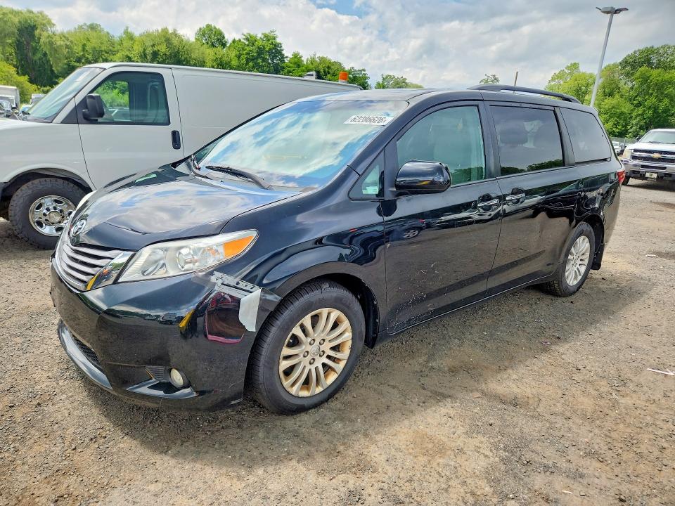 2015 Toyota Sienna VIN 5TDYK3DC2FS622883 COPART salvage auction — FRONT END, NH - CERT OF TITLE-REBUILT VEHICLE (P), sold $5,300 on 2026-07-27 (photo 1)