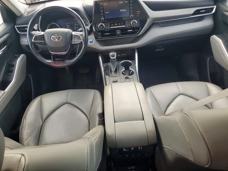 2020 Toyota Highlander hybrid VIN 5TDGBRCH5LS510912 COPART salvage auction — MINOR DENT/SCRATCHES, NJ - CERTIFICATE OF TITLE, sold $23,250 on 2026-07-28 (photo 8)