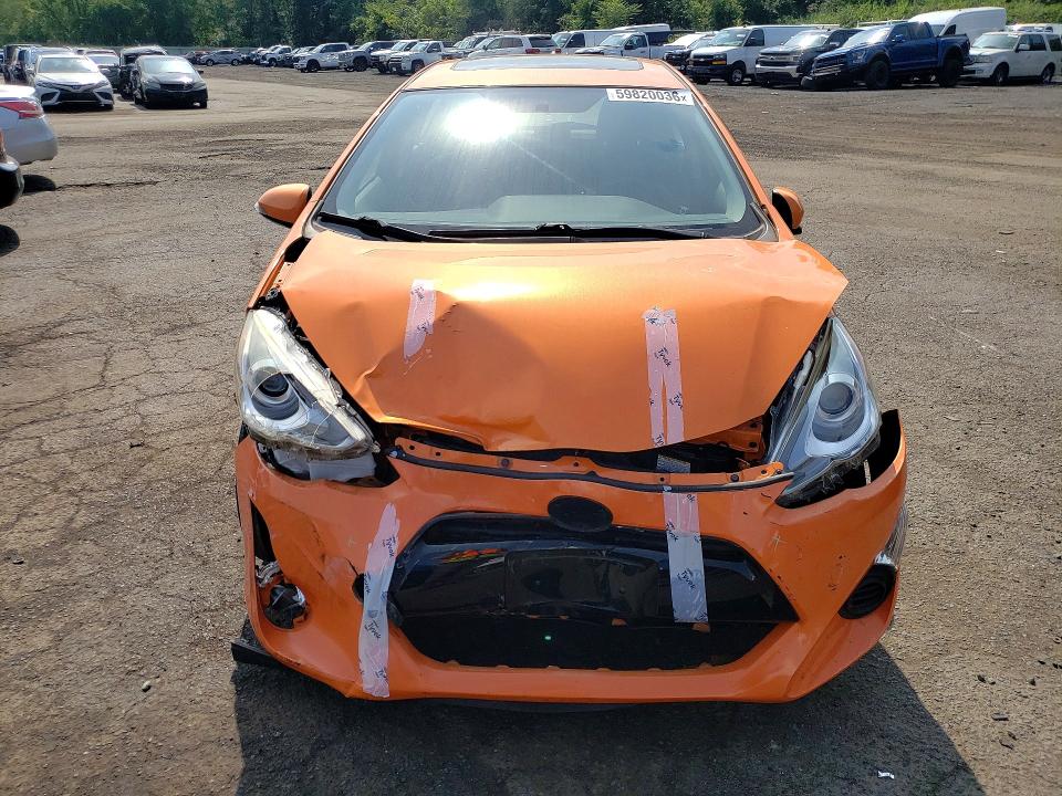 2015 Toyota Prius c VIN JTDKDTB35F1114049 COPART salvage auction — FRONT END, CT - CERT OF TITLE-SALVAGE, sold $2,000 on 2026-07-17 (photo 5)