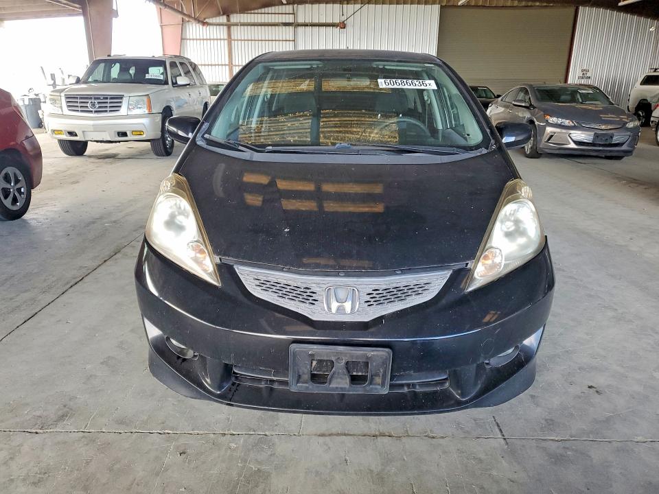 2009 Honda Fit VIN JHMGE88419S018741 COPART salvage auction — MINOR DENT/SCRATCHES, Ca - Dis/Dlr/Exp Only Clean Title, sold $825 on 2026-07-30 (photo 5)
