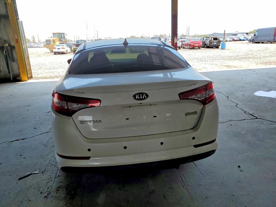 2012 Kia Optima hybrid VIN KNAGM4AD1C5034559 COPART salvage auction — REAR END, Az - Certificate Of Title, sold $500 on 2026-07-29 (photo 6)
