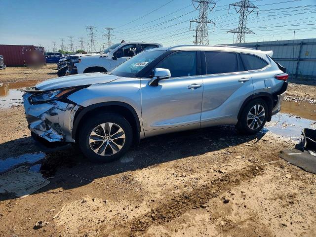 2020 Toyota Highlander VIN 5TDHZRBH5LS502858 COPART salvage auction — REAR END, IL - SALVAGE CERTIFICATE, sold $4,600 on 2026-07-28 (photo 1)